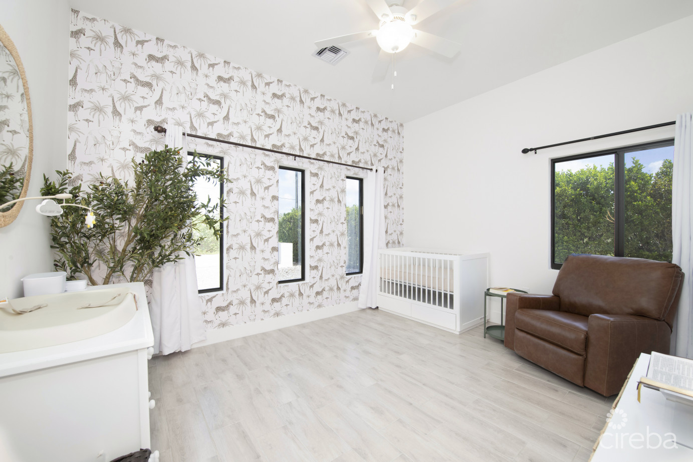 Modern 3 Bed, 3 Bath Single Family Home. With Bonus Office/den.