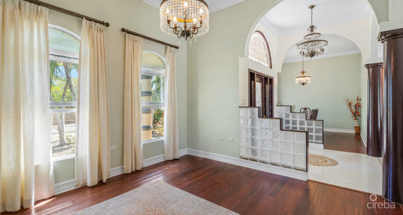 Lookout Gardens Family Estate