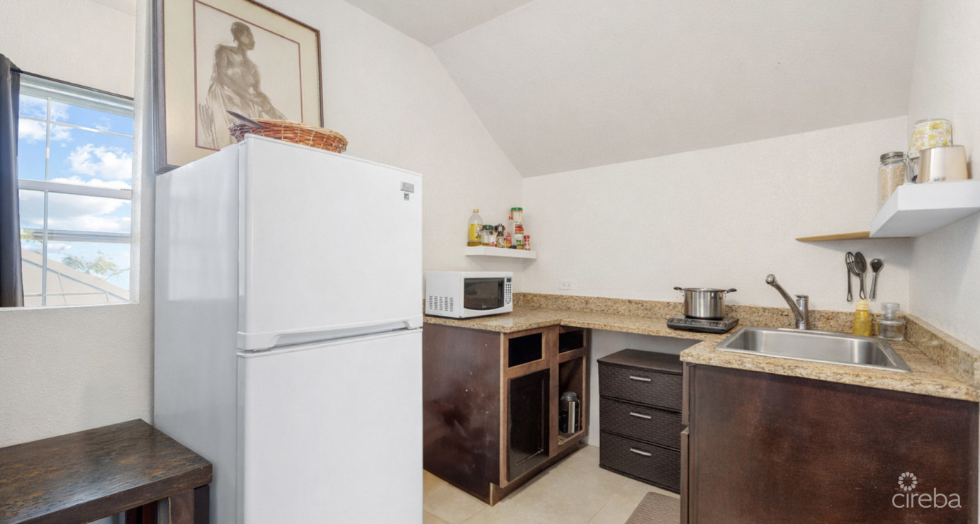 Lookout Gardens Family Estate