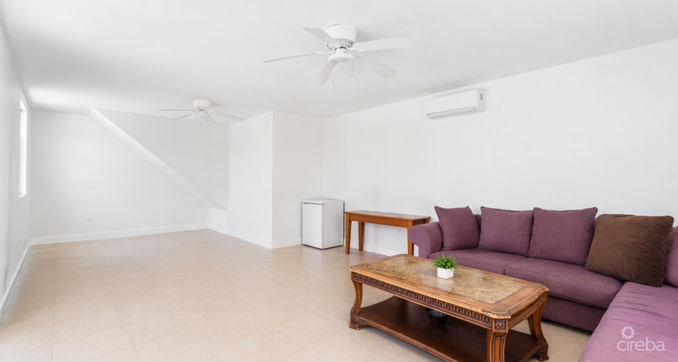 Lookout Gardens Family Estate