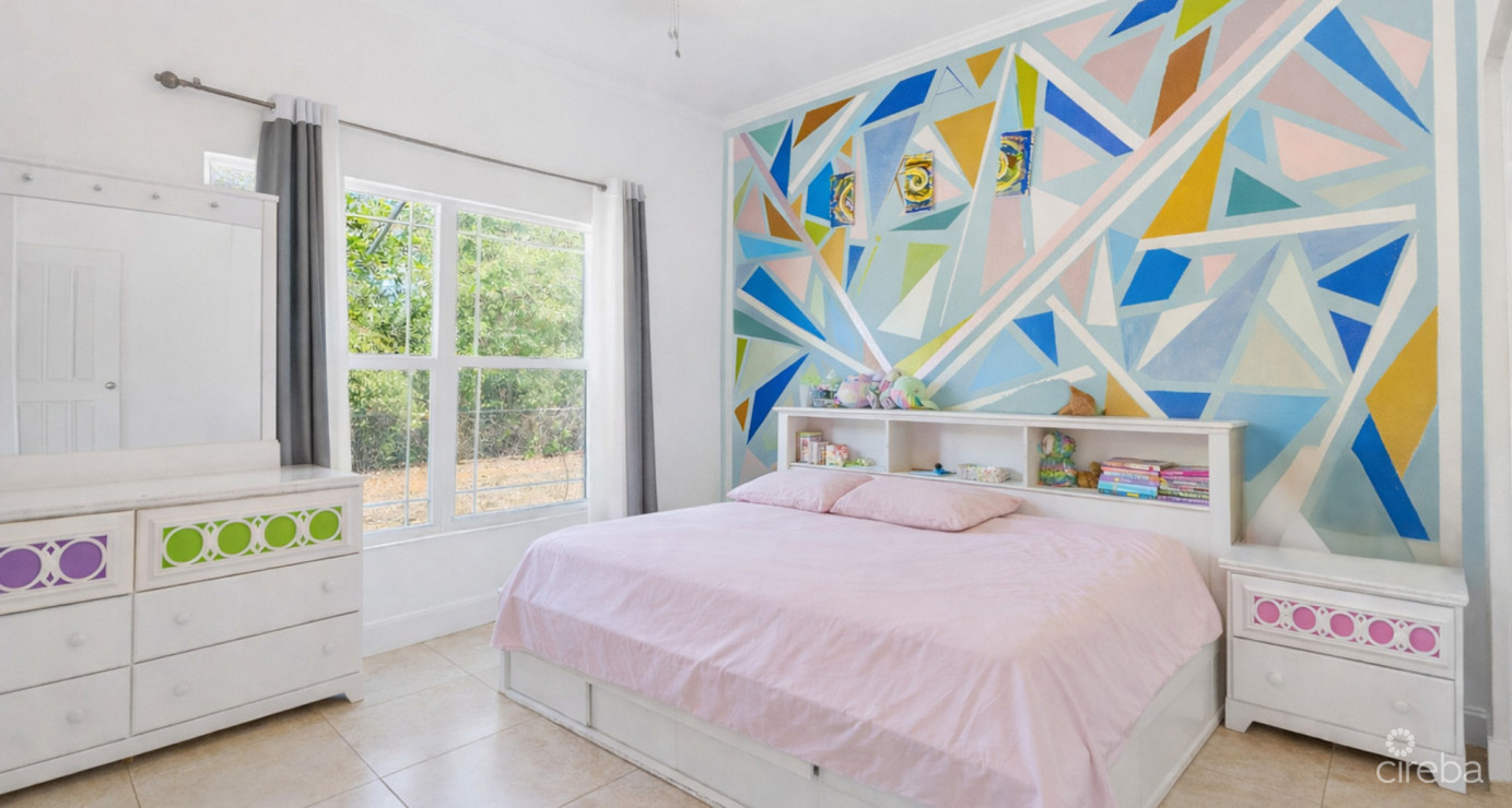 Lookout Gardens Family Estate