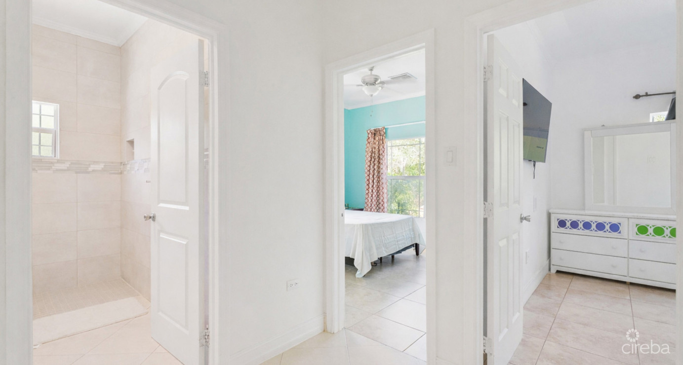 Lookout Gardens Family Estate