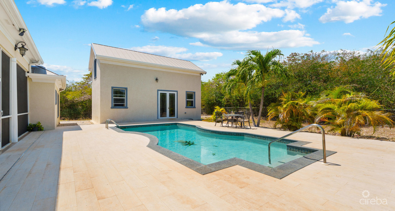 Lookout Gardens Family Estate