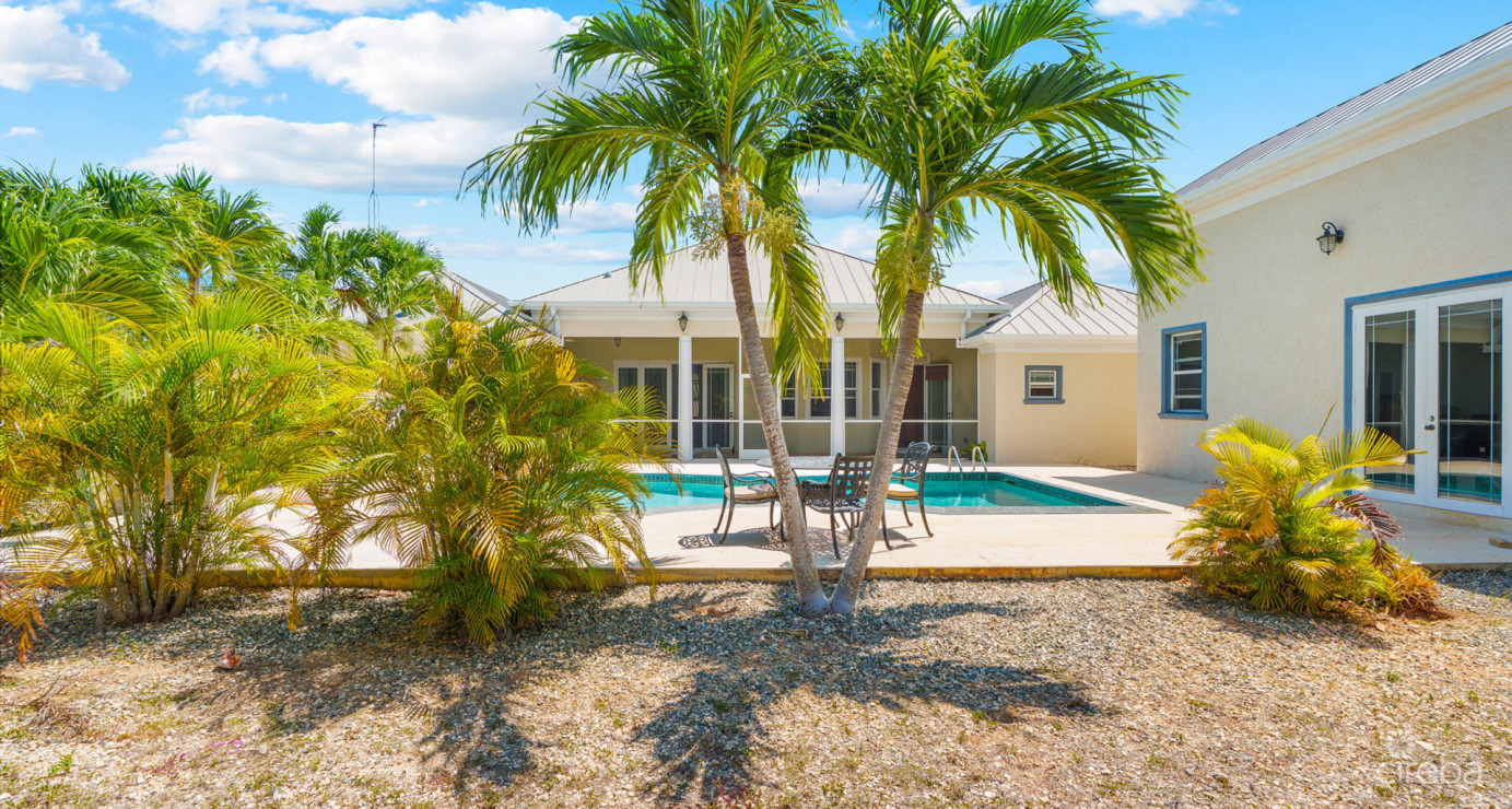 Lookout Gardens Family Estate