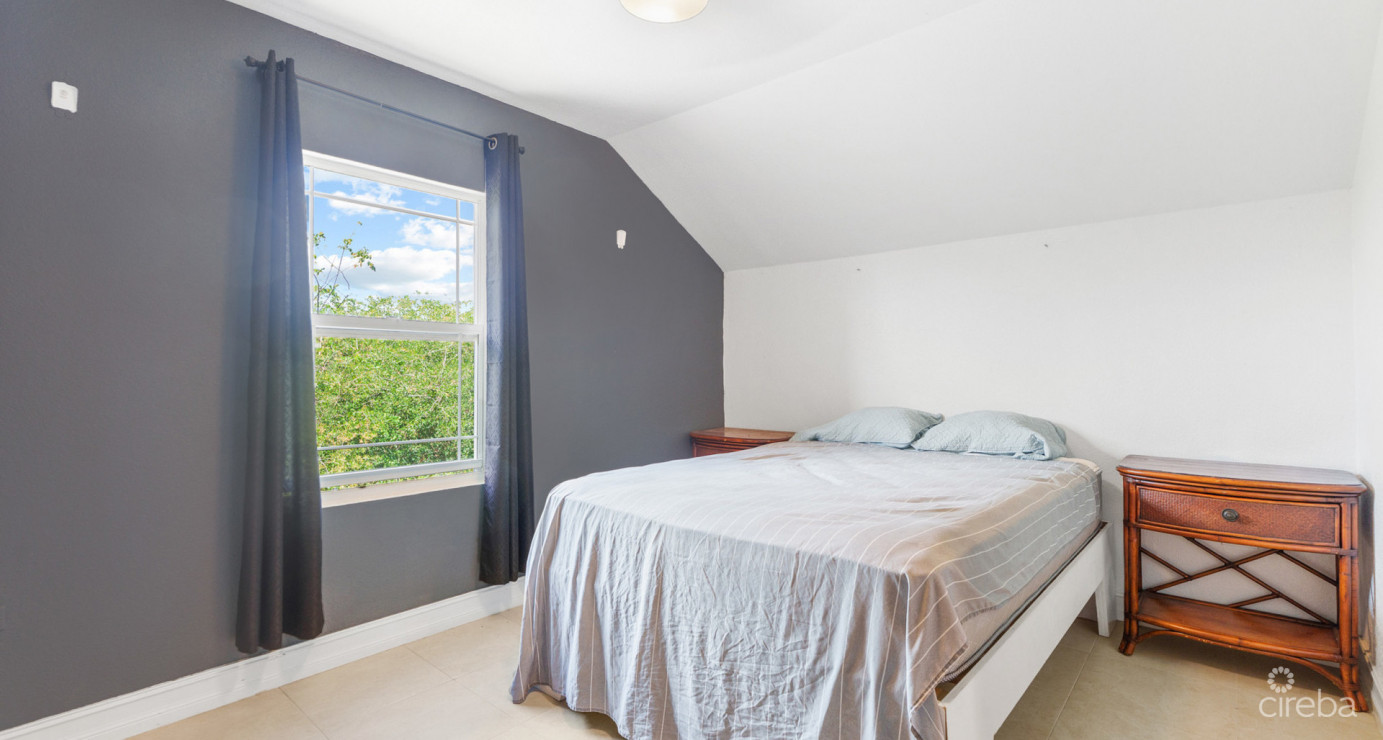 Lookout Gardens Family Estate