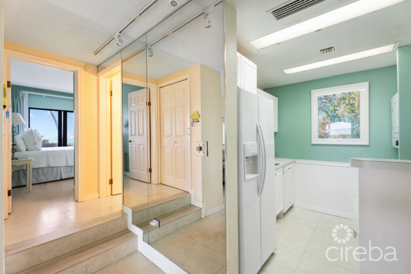 Beach Front One Bed Condo In West Bay