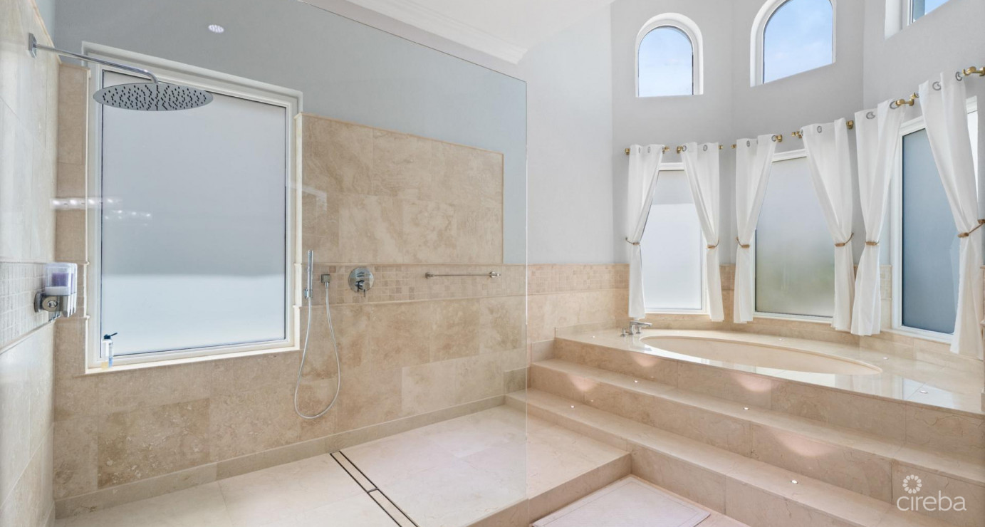 Diamond Point  Patrick's Island - Exceptional Peninsula Estate With Easy 2 Bed Expansion