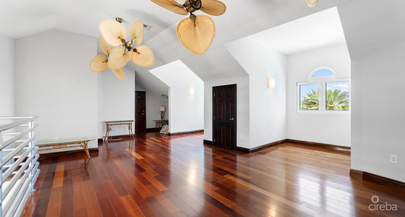 Diamond Point  Patrick's Island - Exceptional Peninsula Estate With Easy 2 Bed Expansion