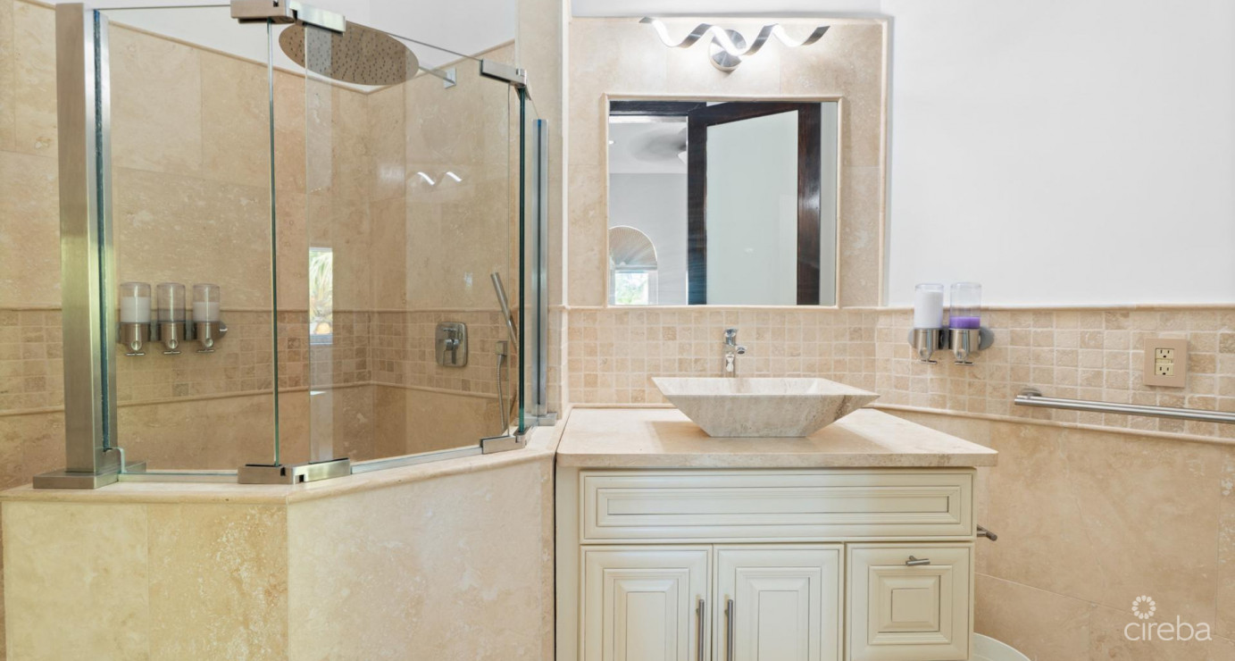 Diamond Point  Patrick's Island - Exceptional Peninsula Estate With Easy 2 Bed Expansion