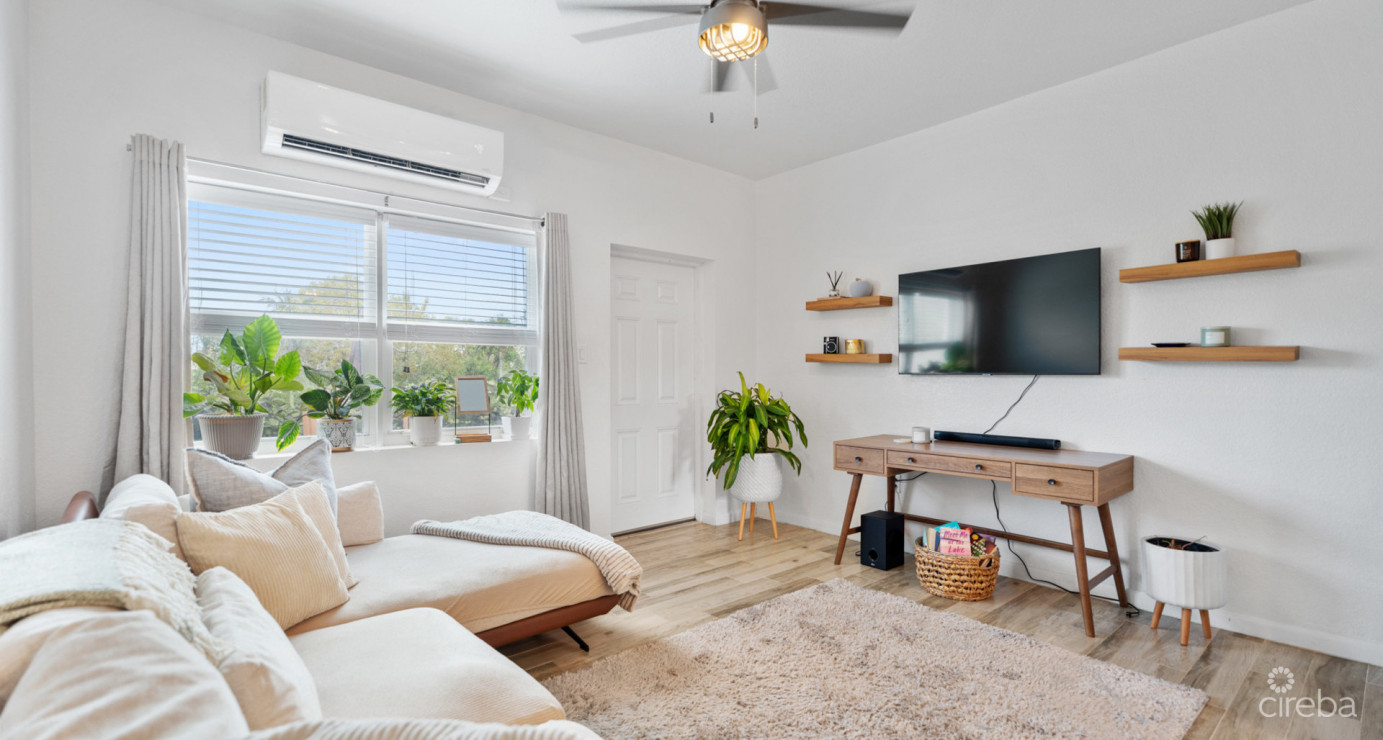 Cherry Tree Villas #4- Lovely 2 Bed Near Midlands Acres