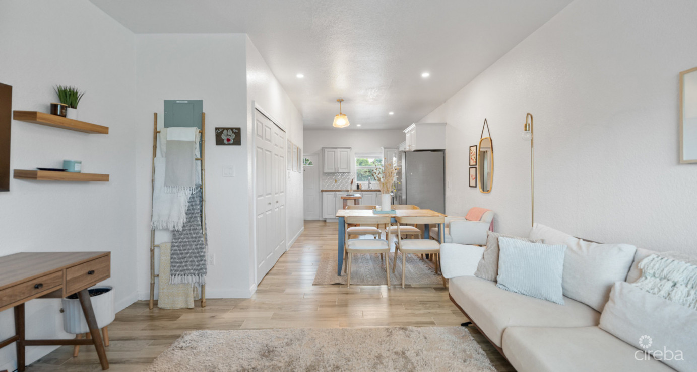 Cherry Tree Villas #4- Lovely 2 Bed Near Midlands Acres