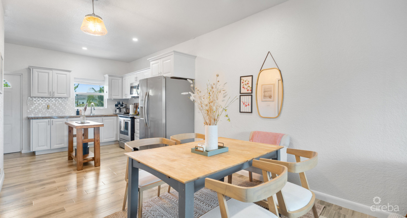 Cherry Tree Villas #4- Lovely 2 Bed Near Midlands Acres