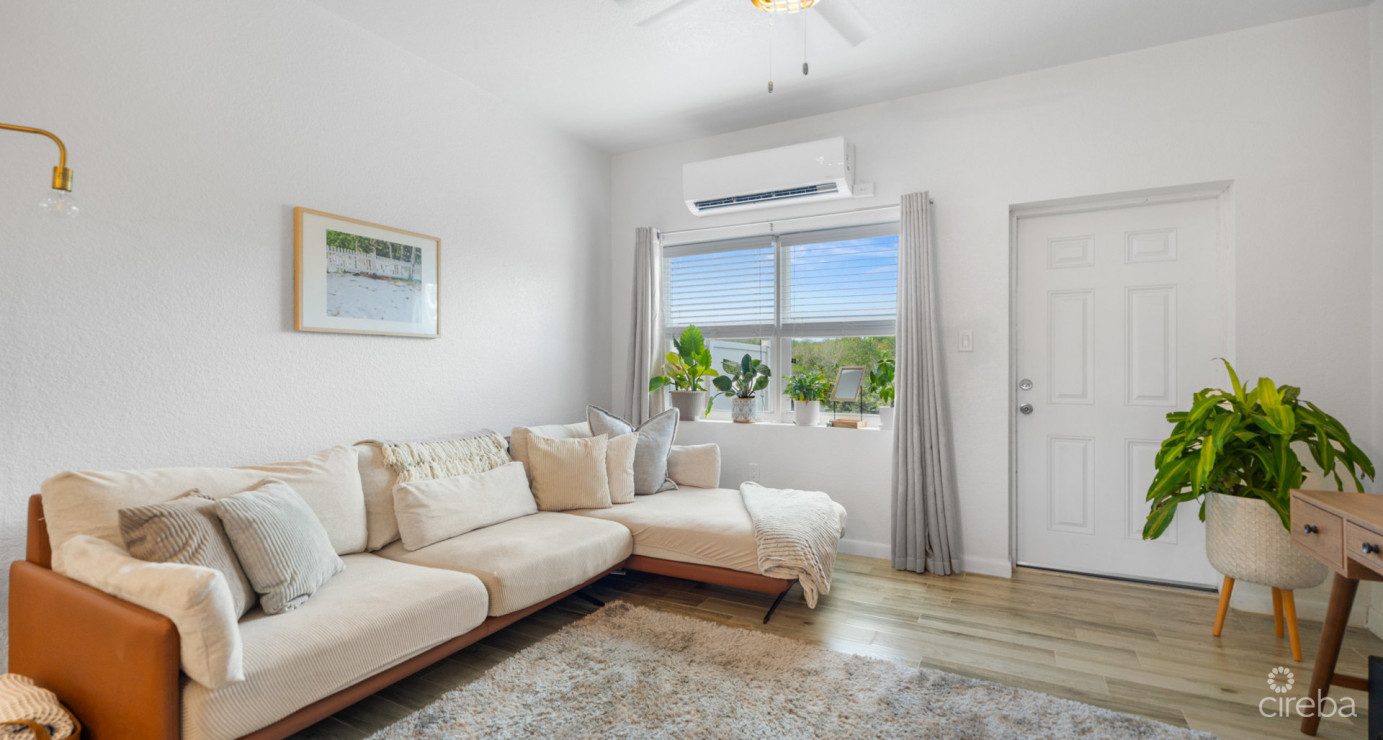 Cherry Tree Villas #4- Lovely 2 Bed Near Midlands Acres