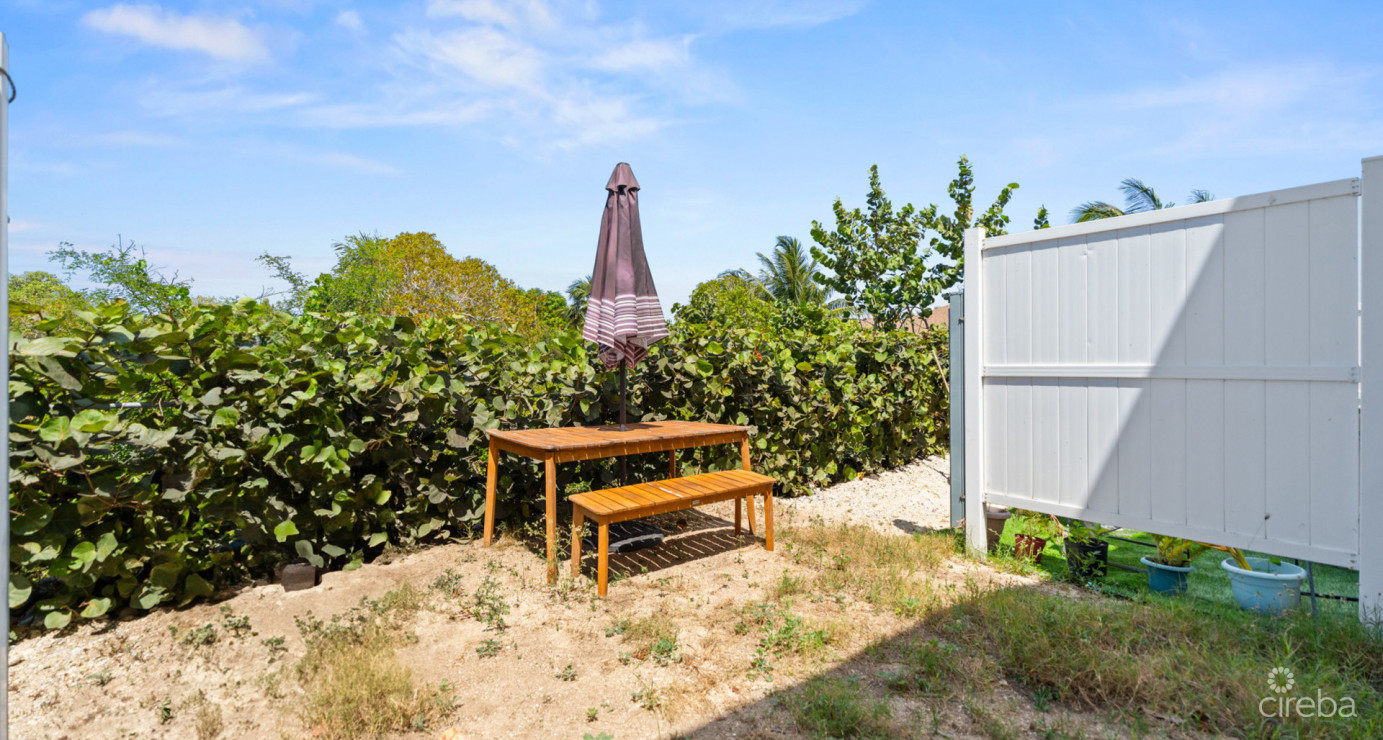 Cherry Tree Villas #4- Lovely 2 Bed Near Midlands Acres