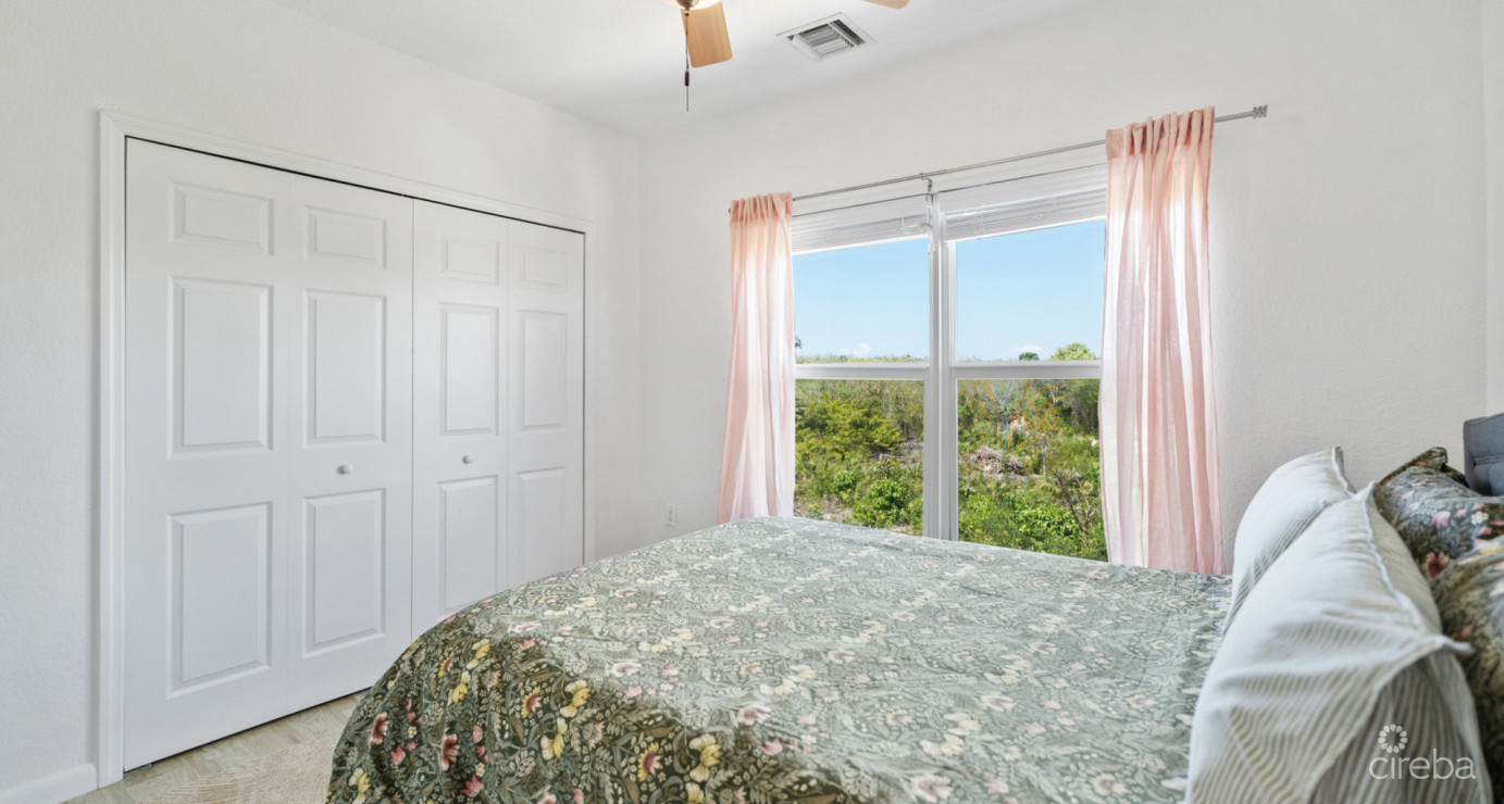 Cherry Tree Villas #4- Lovely 2 Bed Near Midlands Acres