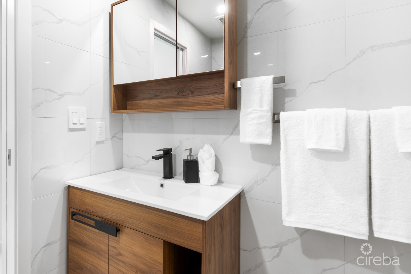 Brand New Arza  1b/1b - $20k Cash Back At Closing!