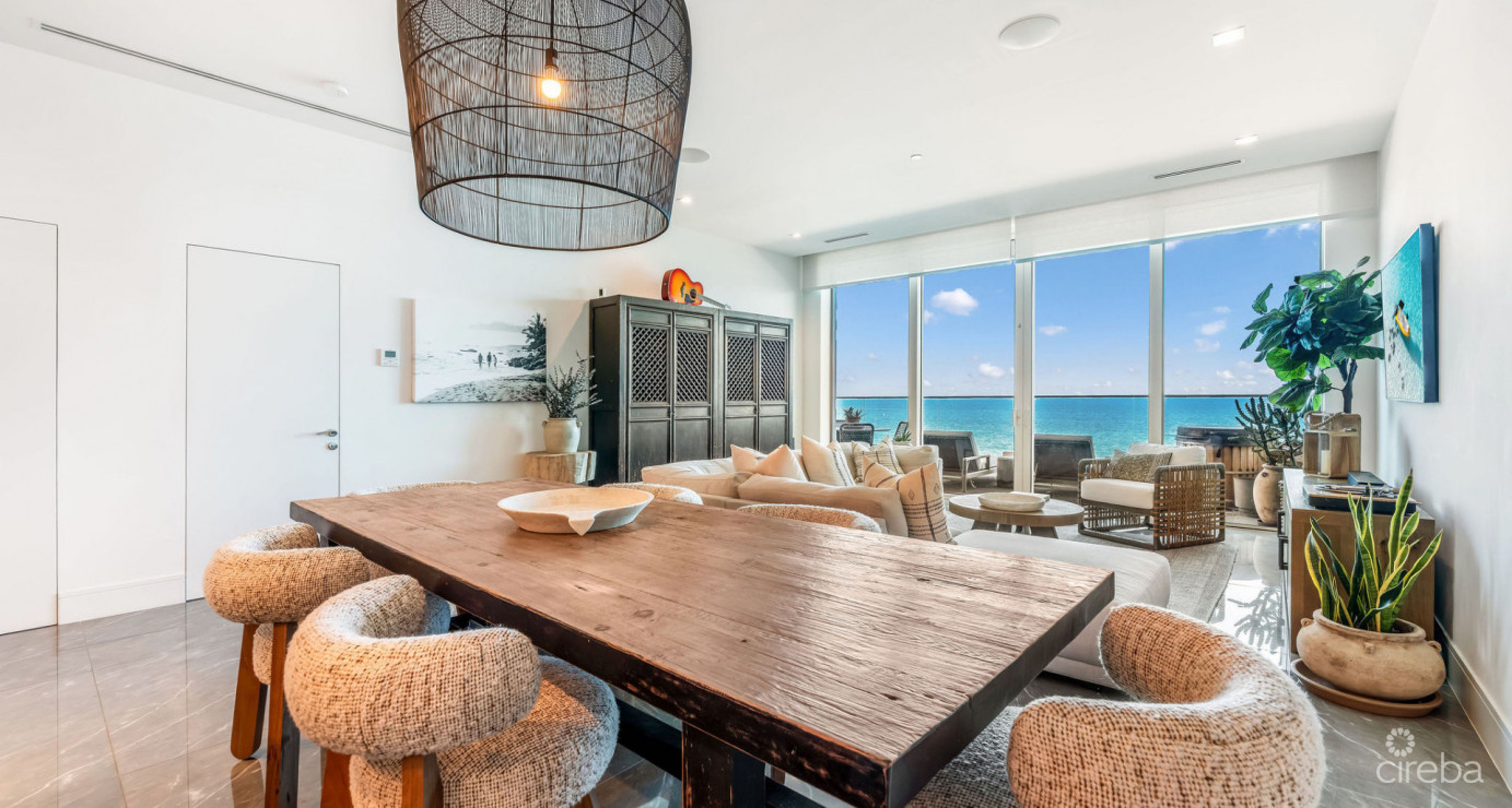 1fin- Single Level Corner Condo With Excellent Layout