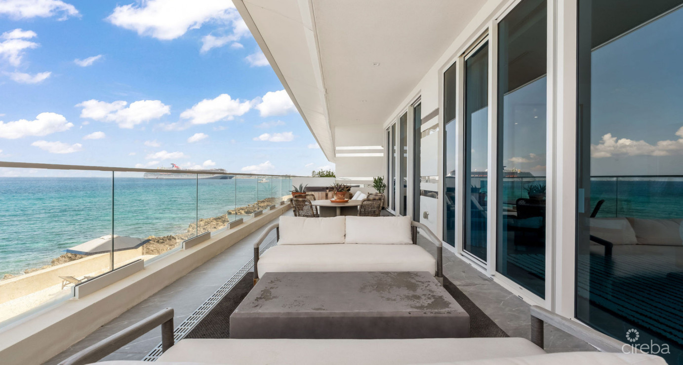 1fin- Single Level Corner Condo With Excellent Layout