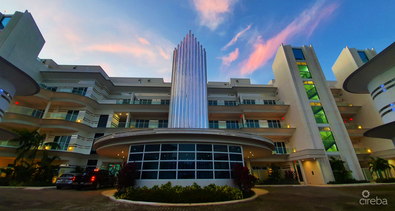 1fin- Single Level Corner Condo With Excellent Layout