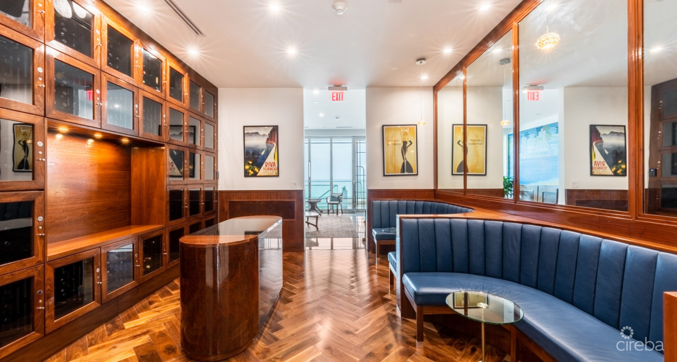 1fin- Single Level Corner Condo With Excellent Layout