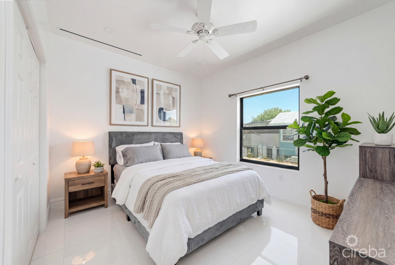 Brand New 3-bedroom Home In Hyre View