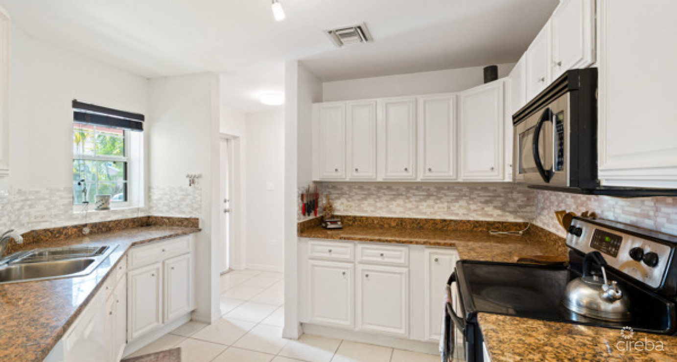 Cayman Crossing Unit #27 South Sound