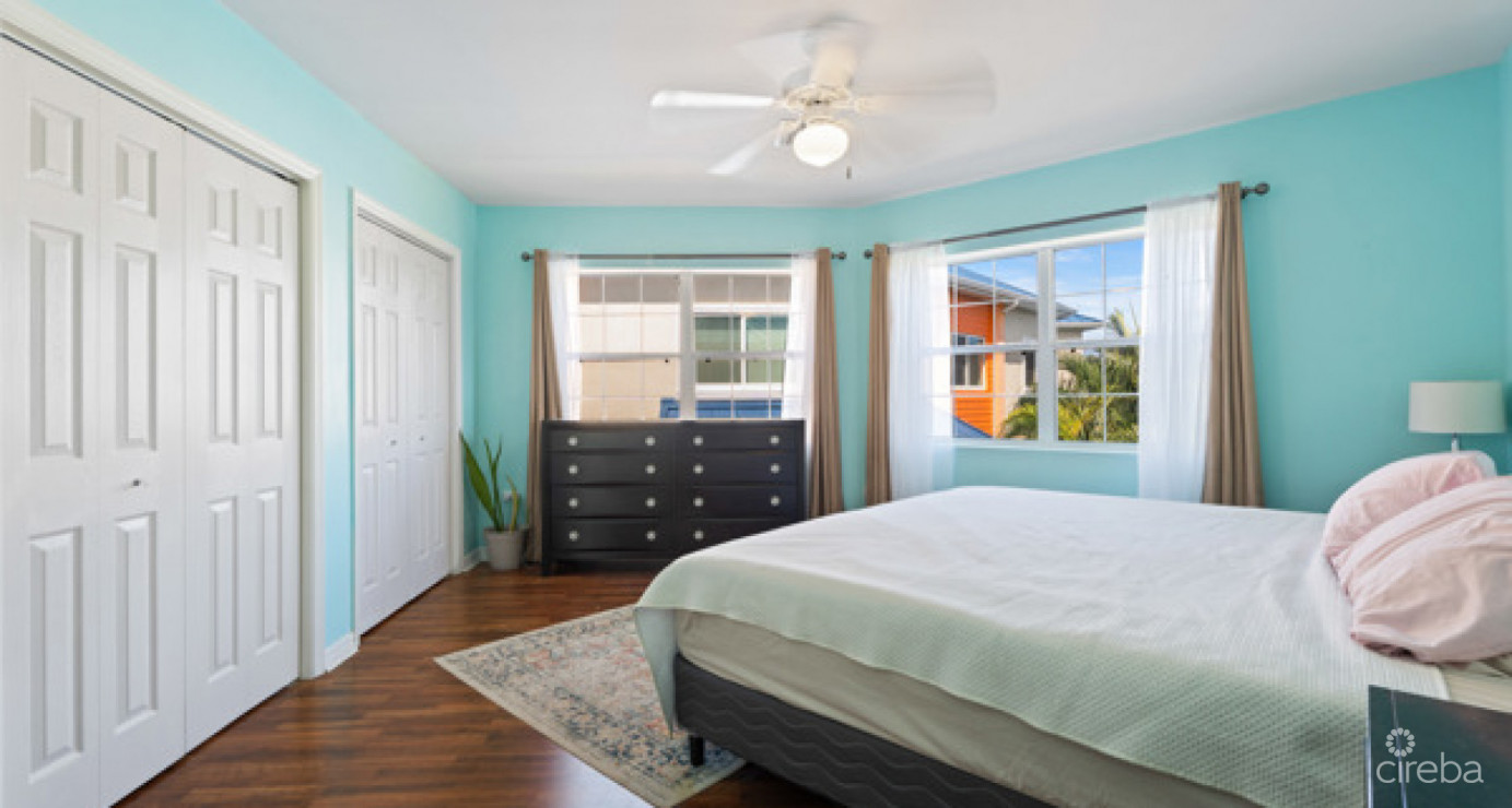 Cayman Crossing Unit #27 South Sound