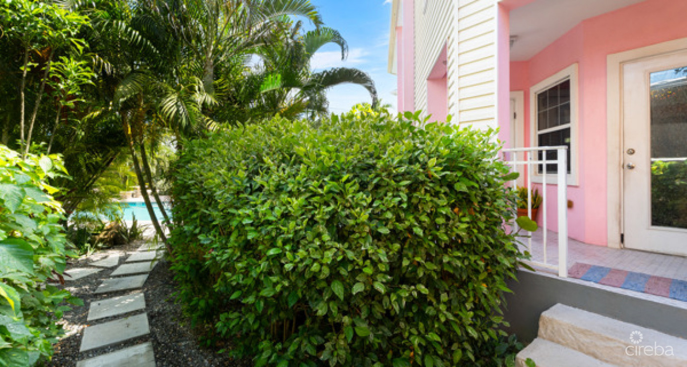 Cayman Crossing Unit #27 South Sound