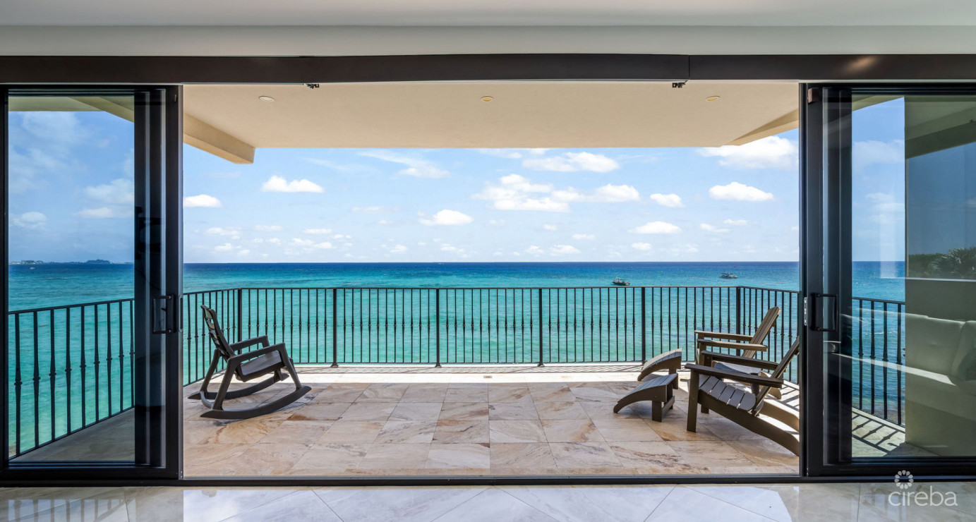 Oasis 7 - Beachfront Estate