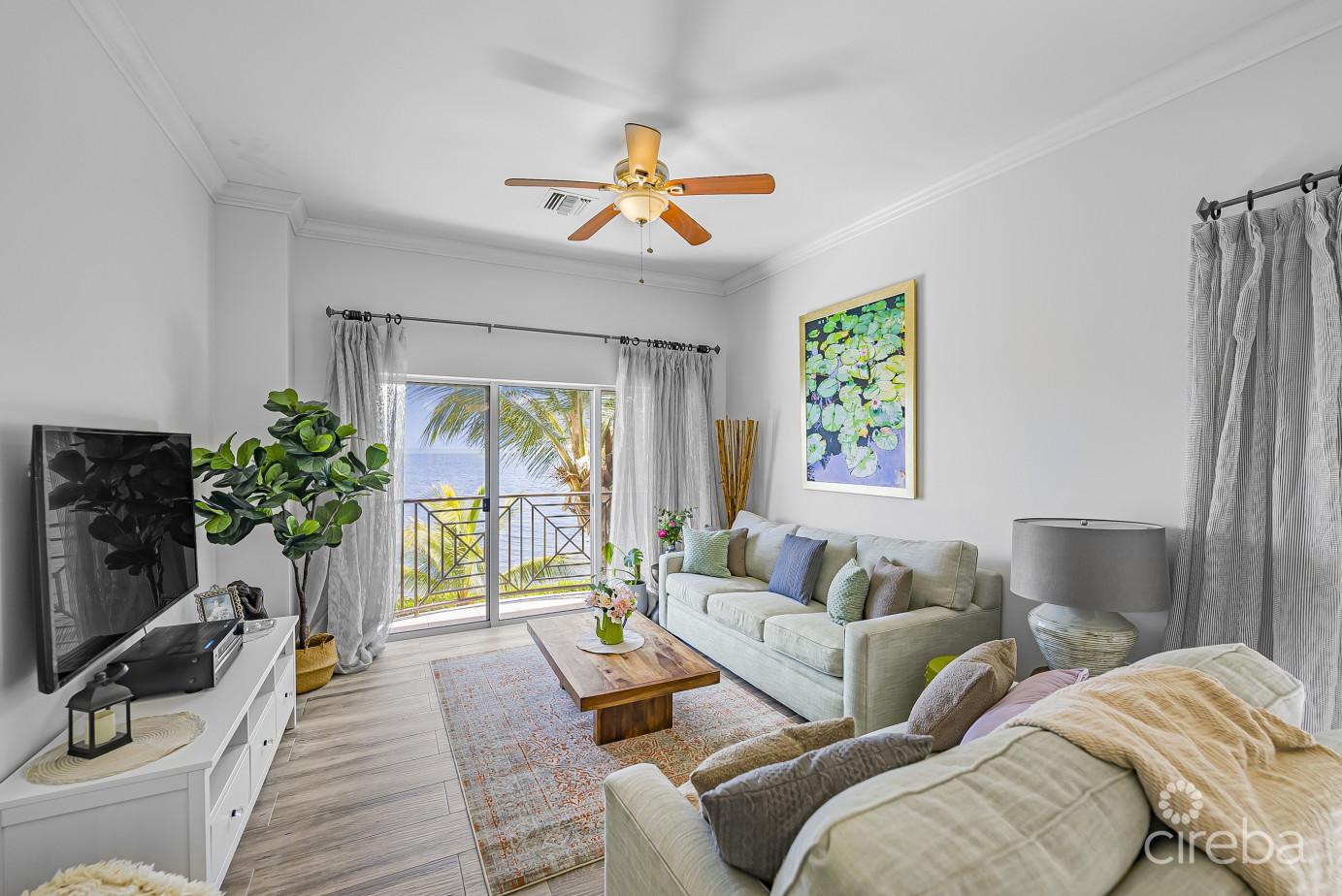 Harbour Point Oceanfront 3 Bed Plus Office