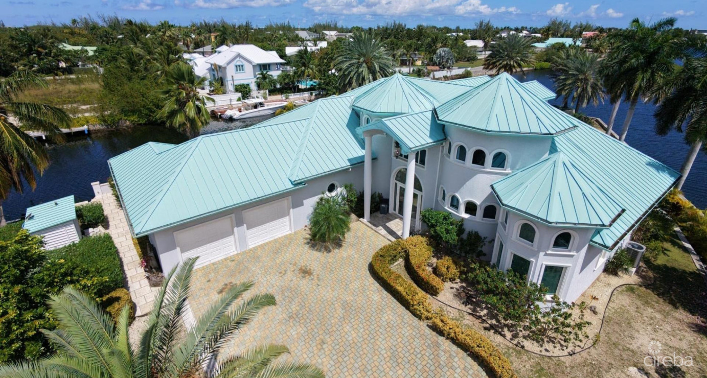 Diamond Point  Patrick's Island - Exceptional Peninsula Estate With Easy 2 Bed Expansion