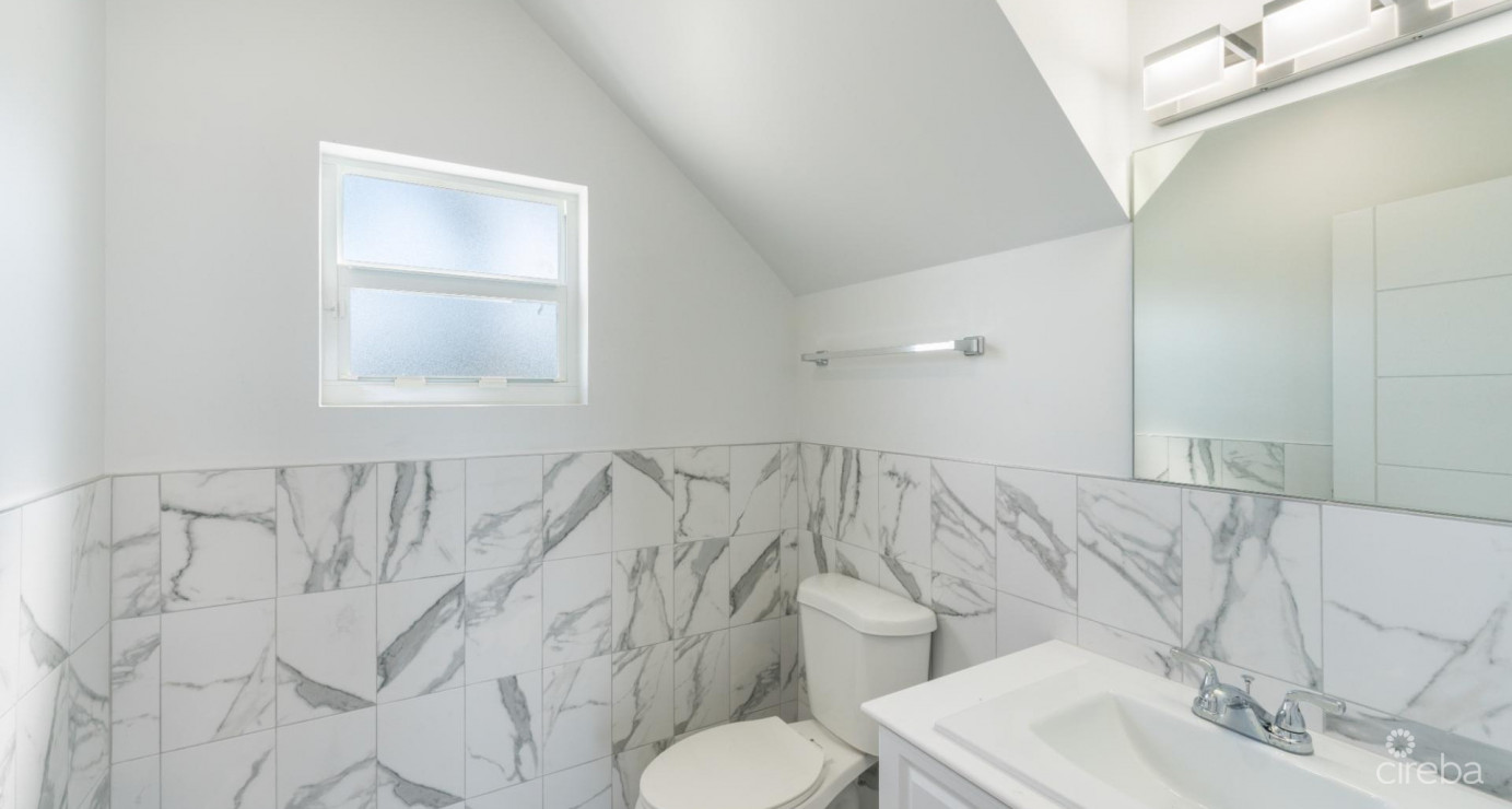 Long Pointe View Villas #4  North Side - Corner Unit, Exclusive Beachfront Escape & Investment