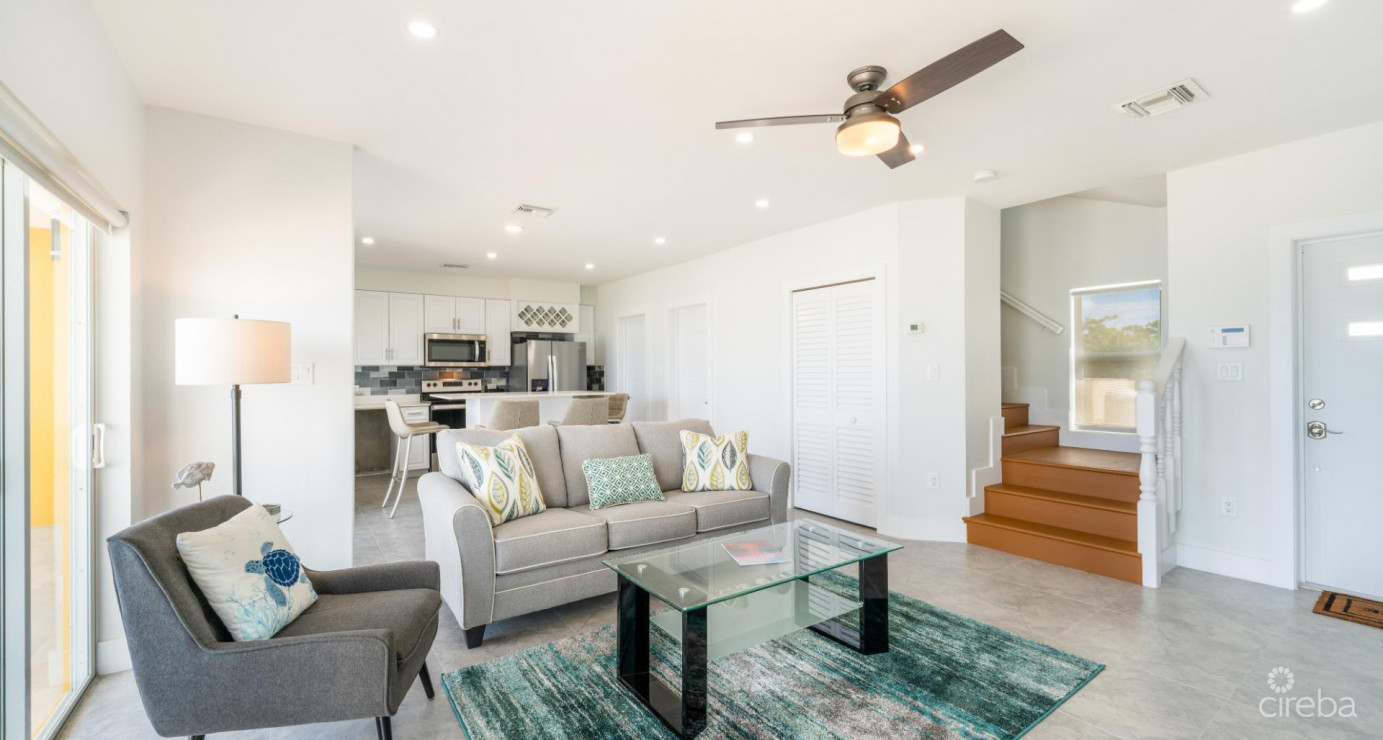Long Pointe View Villas #2  North Side - Exclusive Beachfront Escape & Investment
