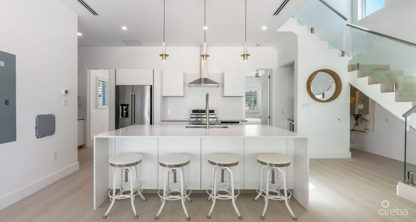 Oceans 9 Beachfront Detached Home