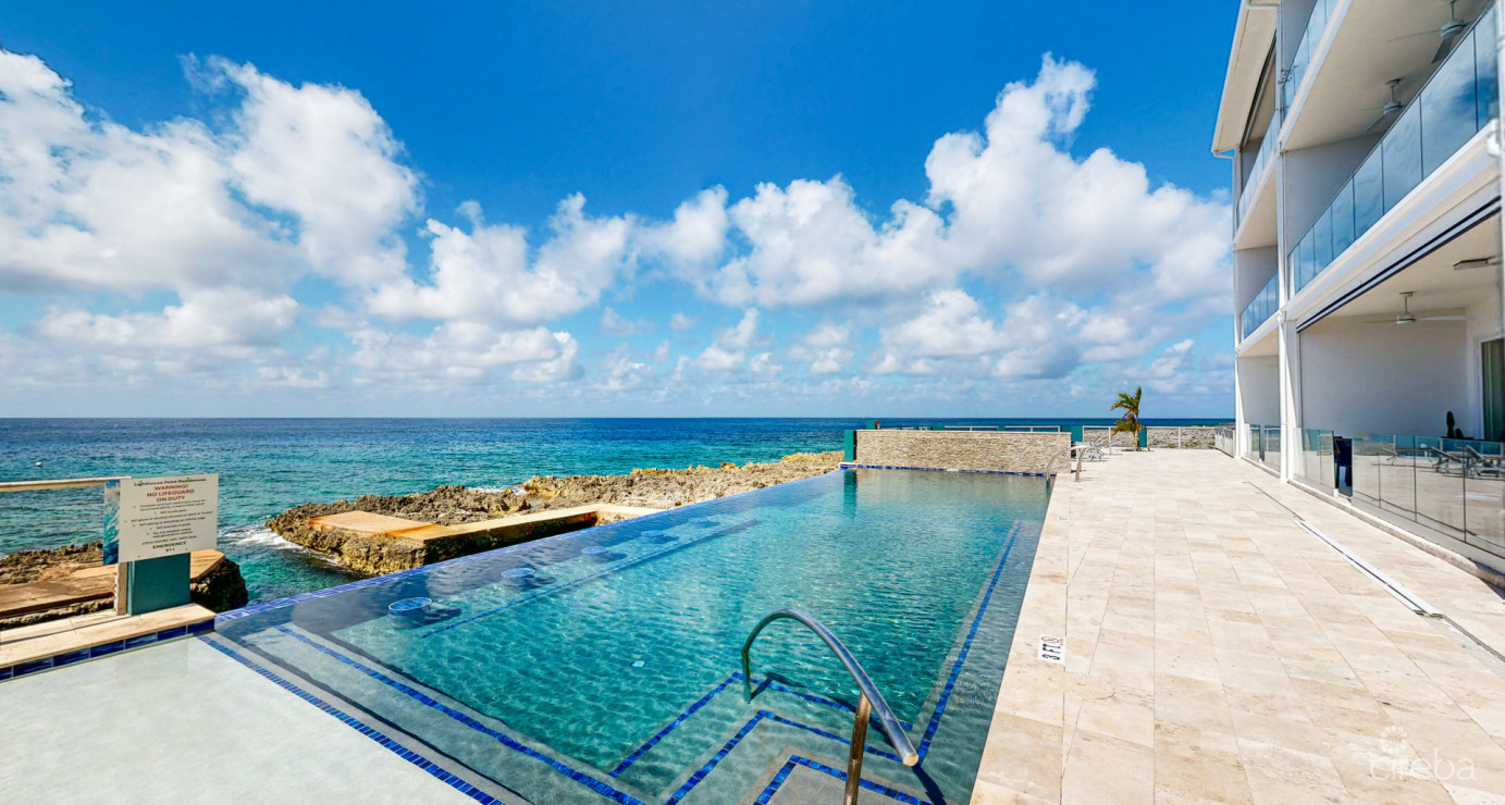 Lighthouse Point Residences - Prime Corner Unit