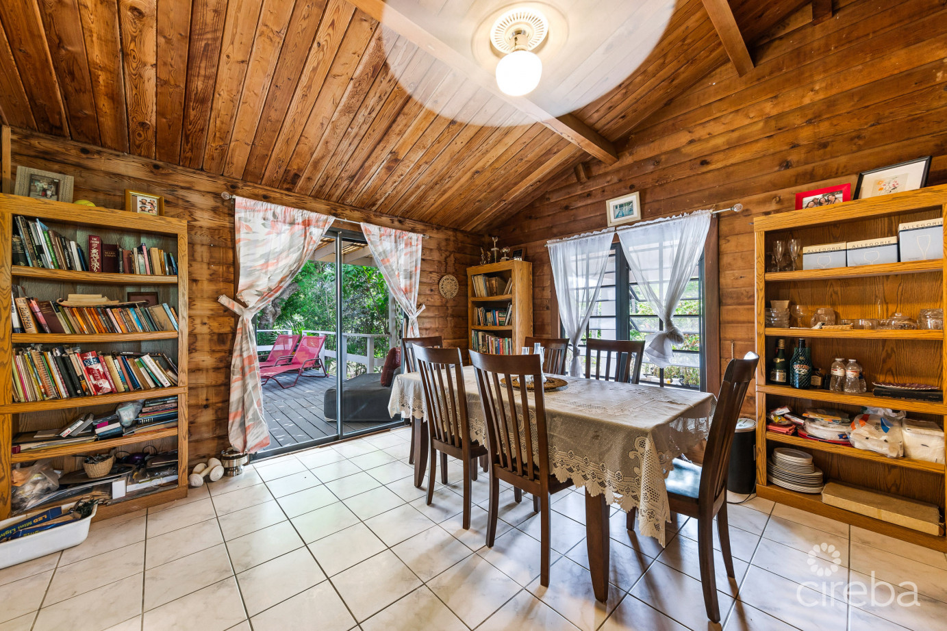 Phelan Close 30, South Sound Home