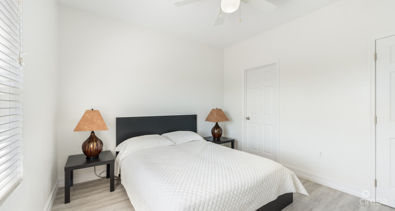 #31 Executive Suites  George Town - Investor Opportunity, 2 Bed Middle Unit