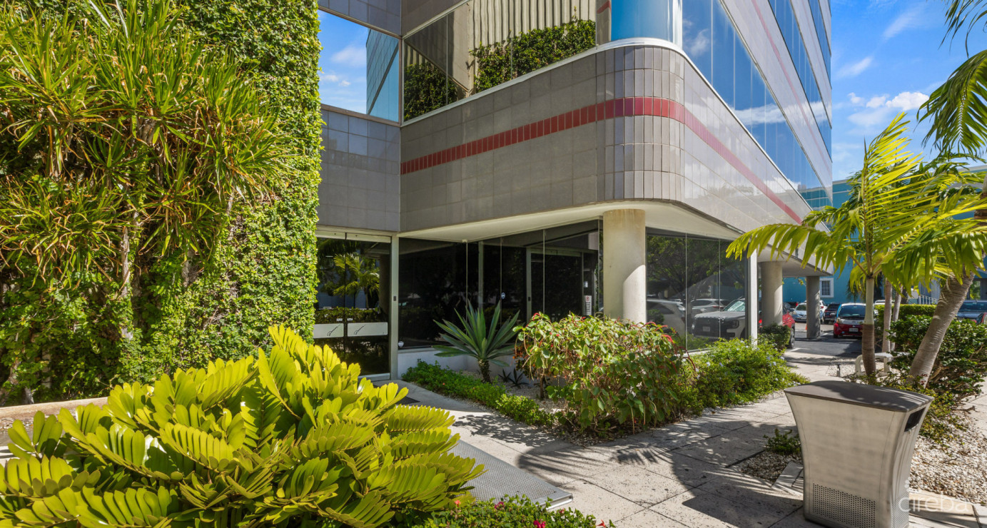 Genesis  Fifth South  Gt Office Space