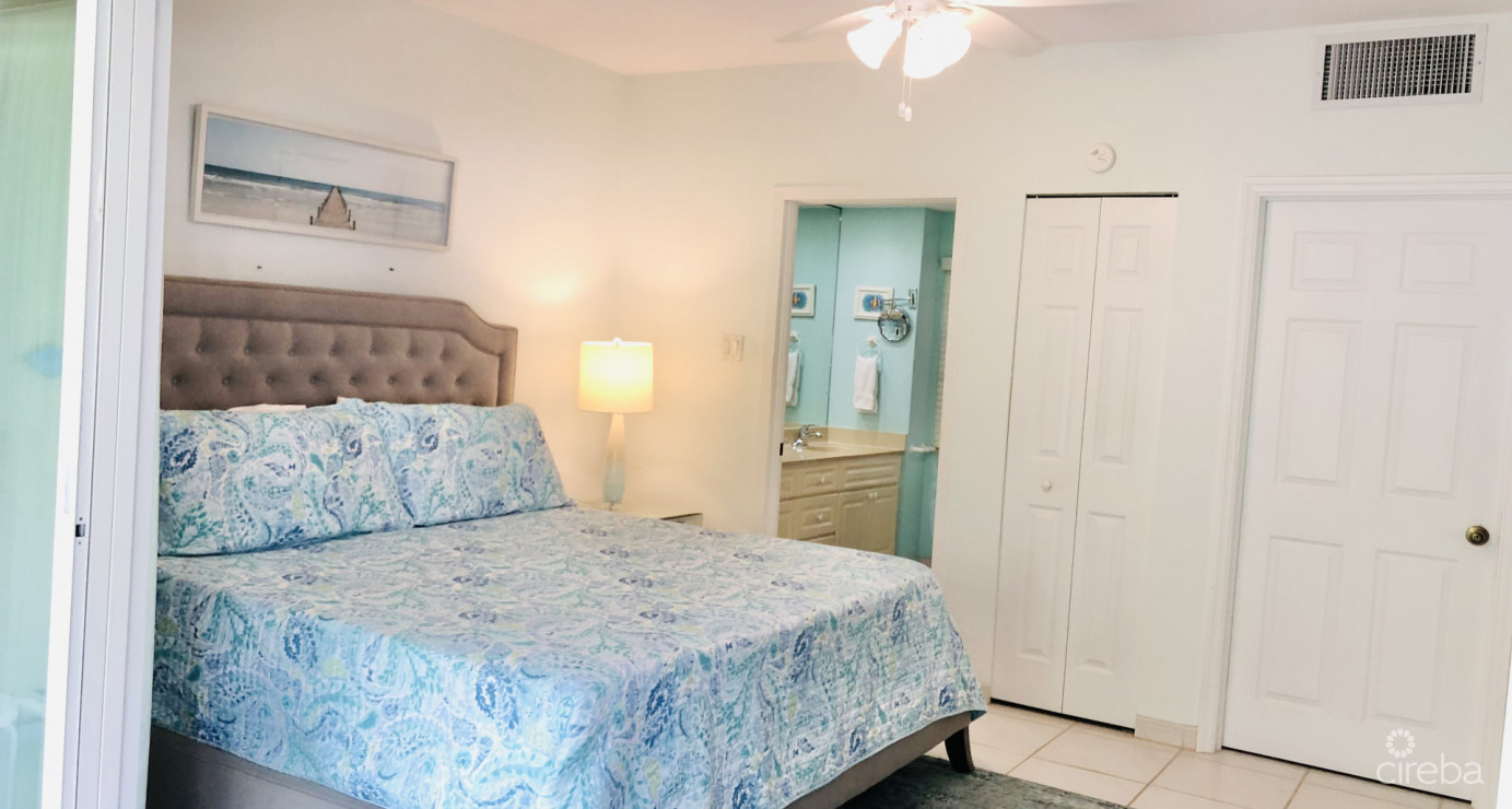 The Retreat - 2 Bed 2.5 Bath
