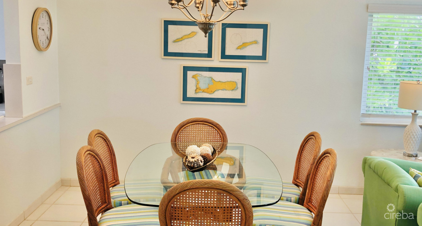 The Retreat - 2 Bed 2.5 Bath