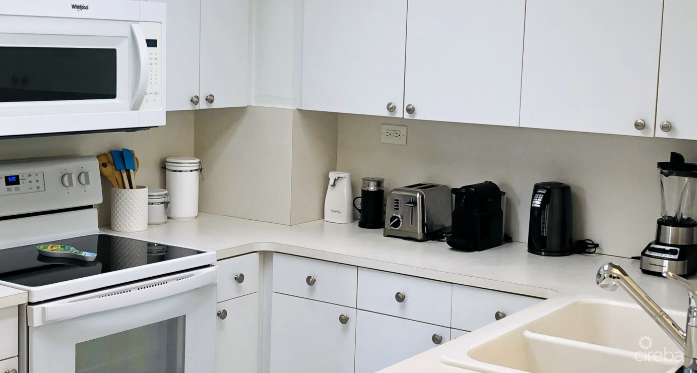 The Retreat - 2 Bed 2.5 Bath