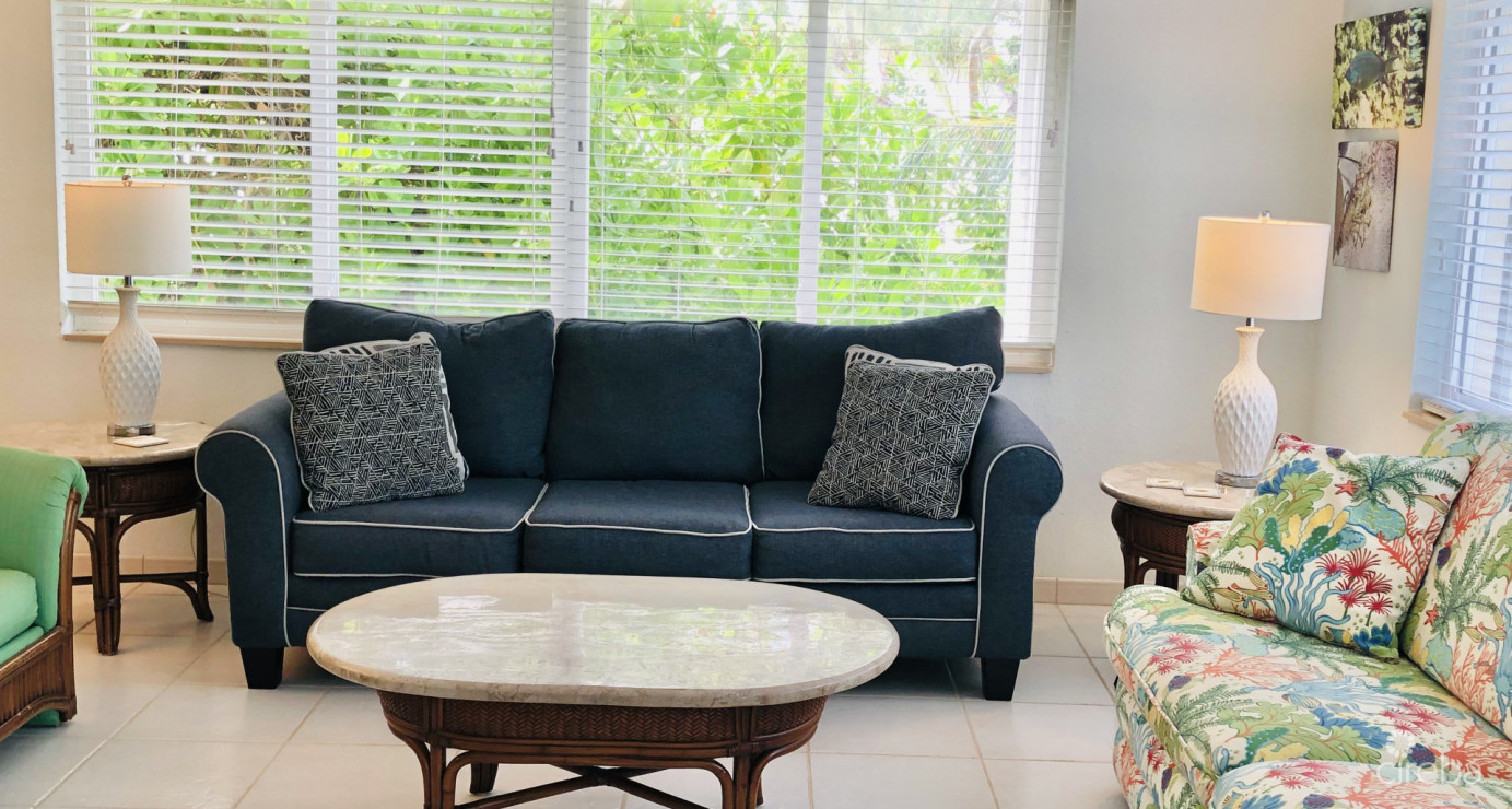 The Retreat - 2 Bed 2.5 Bath