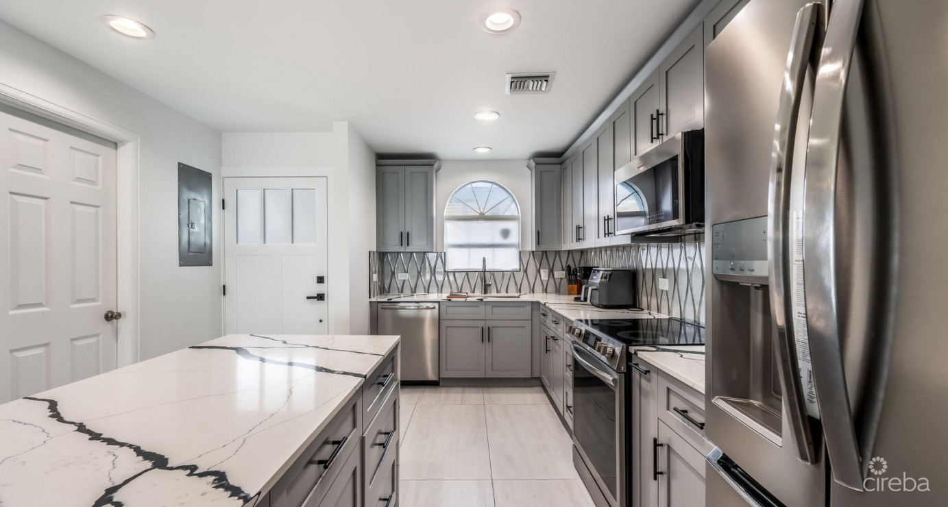 Windsor Village Direct Ocean Front 2 Bedroom