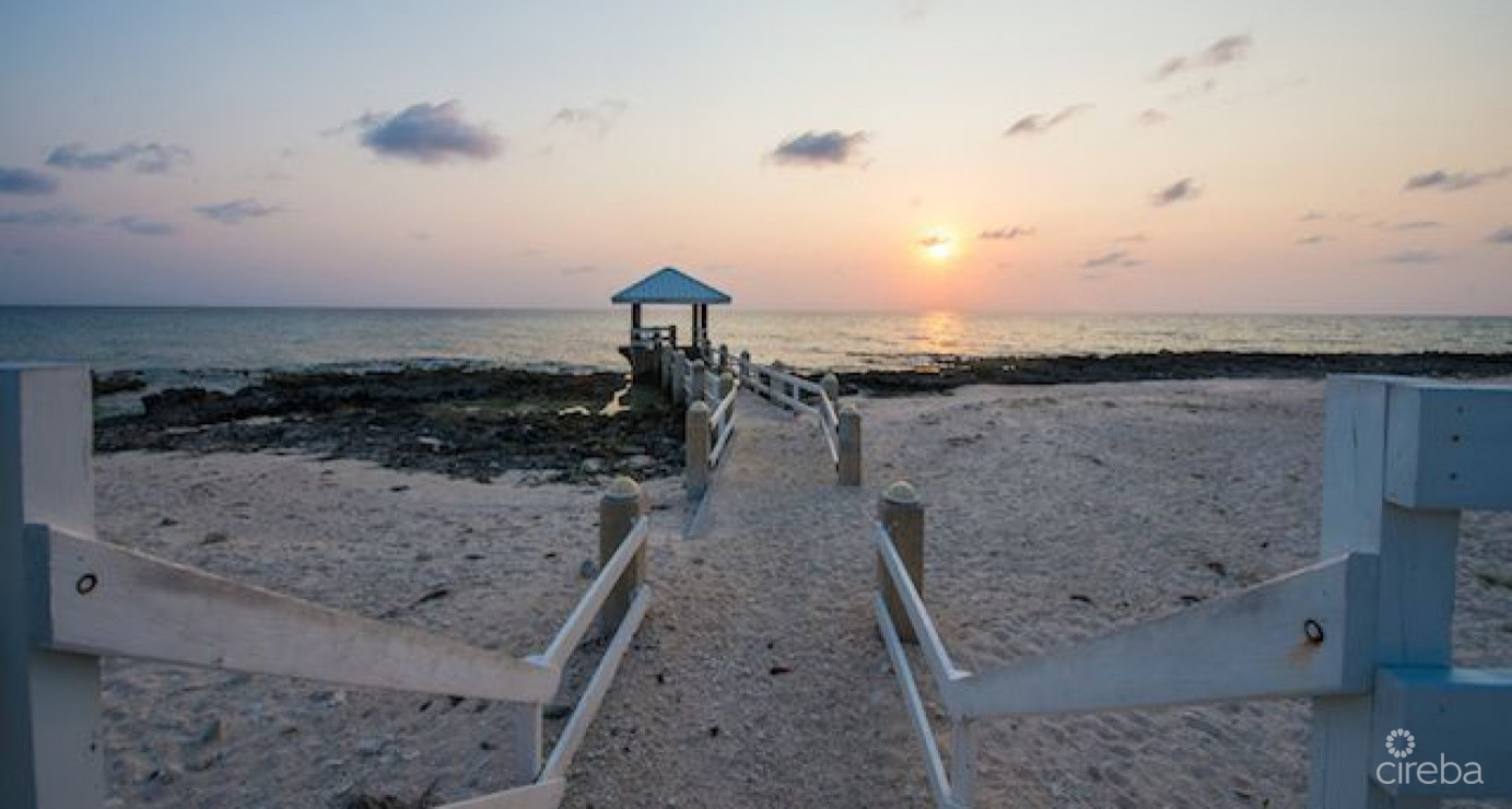 Windsor Village Direct Ocean Front 2 Bedroom