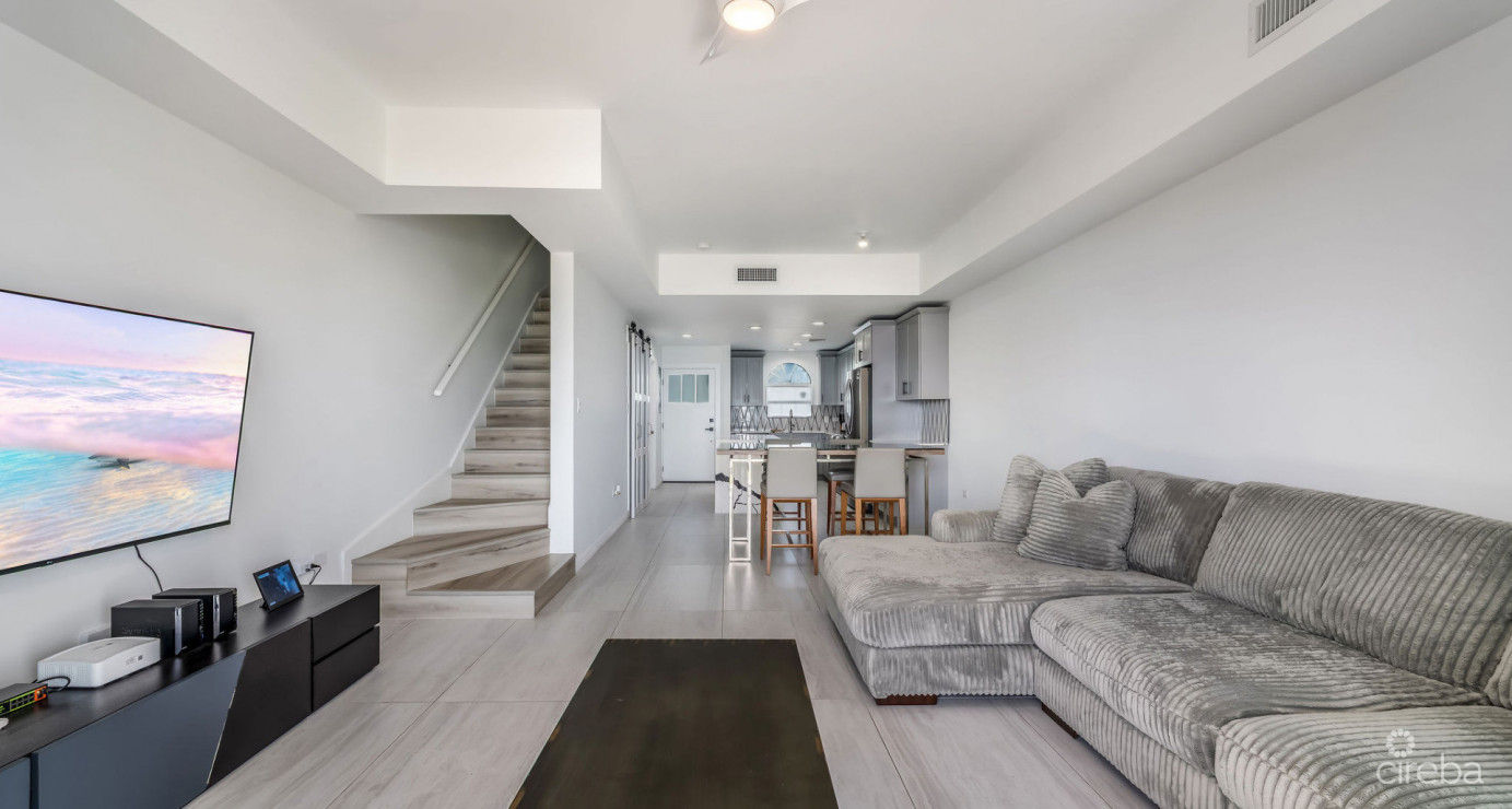 Windsor Village Direct Ocean Front 2 Bedroom