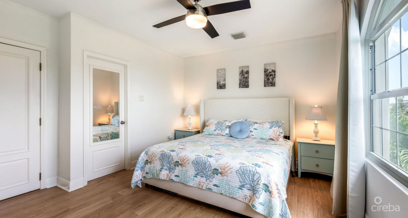Canal Front Large 2 Bed 2.5 Bath Townhome In Omega Bay With Dock Space