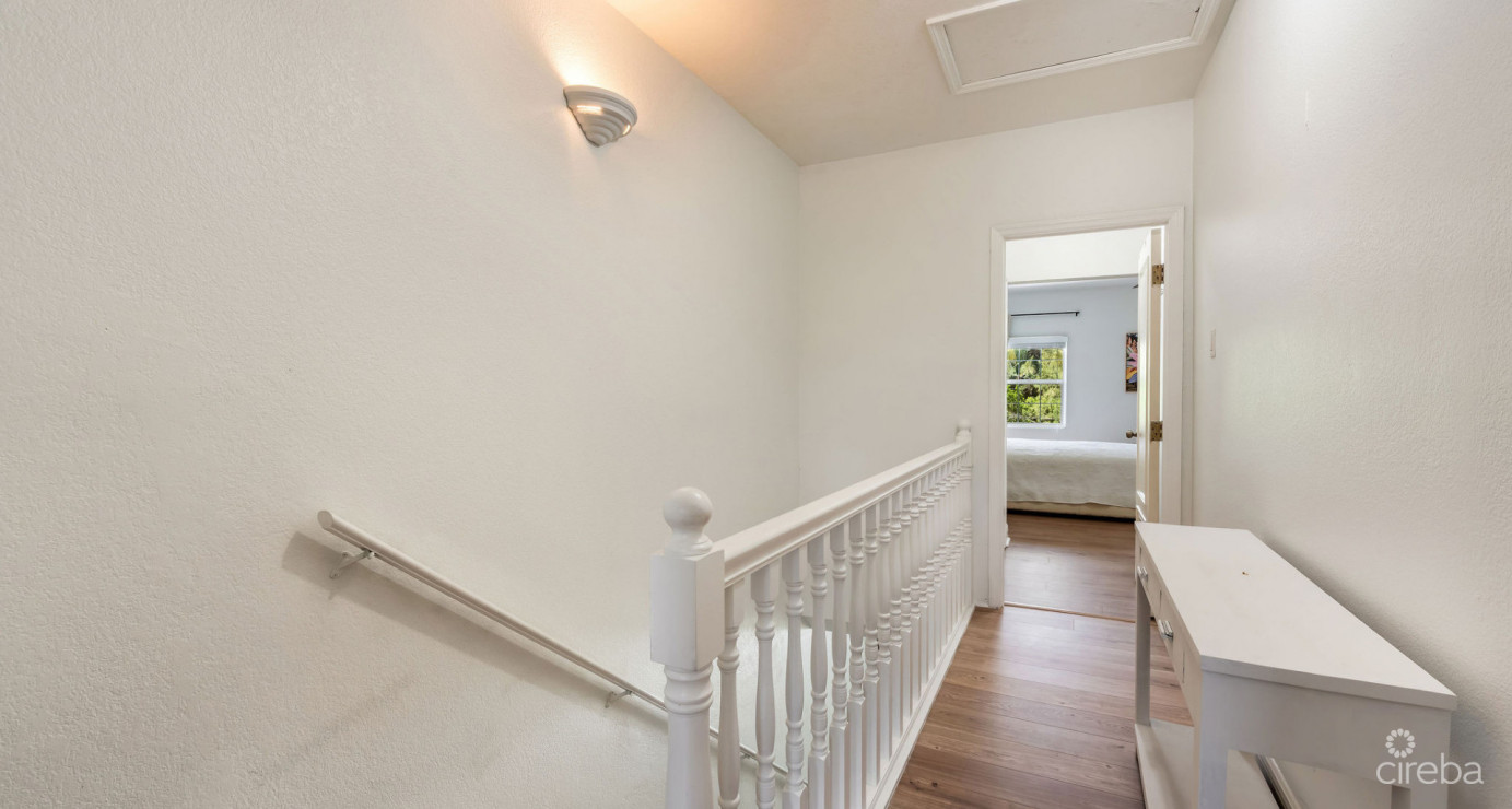 Canal Front Large 2 Bed 2.5 Bath Townhome In Omega Bay With Dock Space
