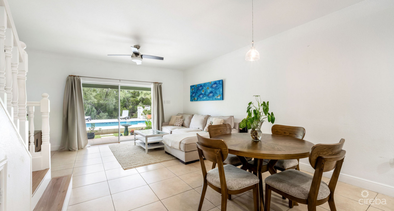 Canal Front Large 2 Bed 2.5 Bath Townhome In Omega Bay With Dock Space