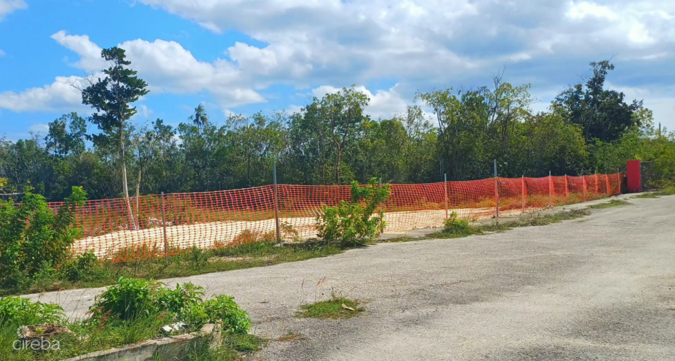 Breakers Partially Filled Lot With Access To Cuc And Water
