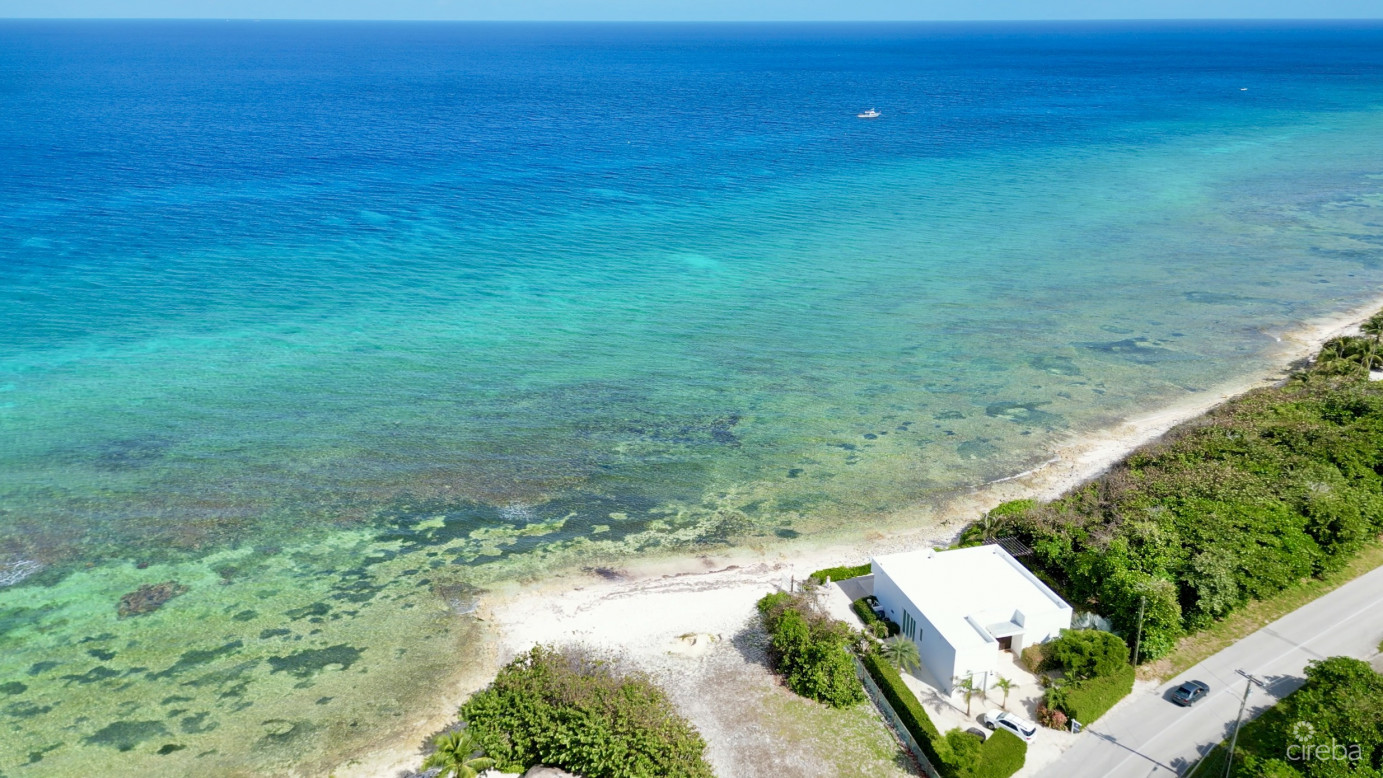 Seaside Hideaway - Fully Renovated Beachfront Gem